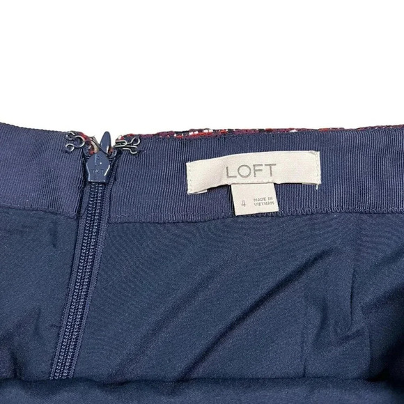 LOFT Size 4 Maroon Navy Textured Diamond Button Wrap Skirt Geometric Print - Picture 2 of 7